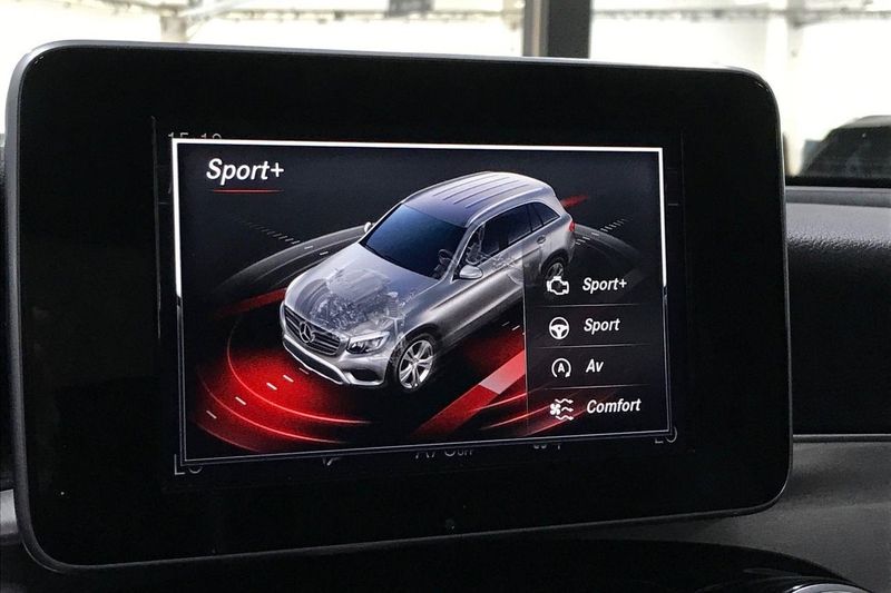 Mercedes GLC220 bild 22