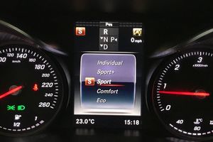 Mercedes GLC220 bild 20