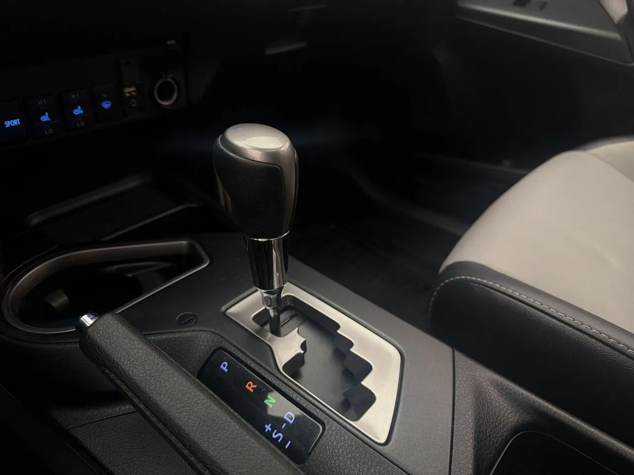 Vehicle image 21