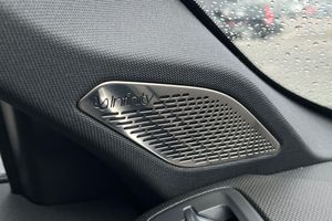 Lynk & Co 01 bild 17
