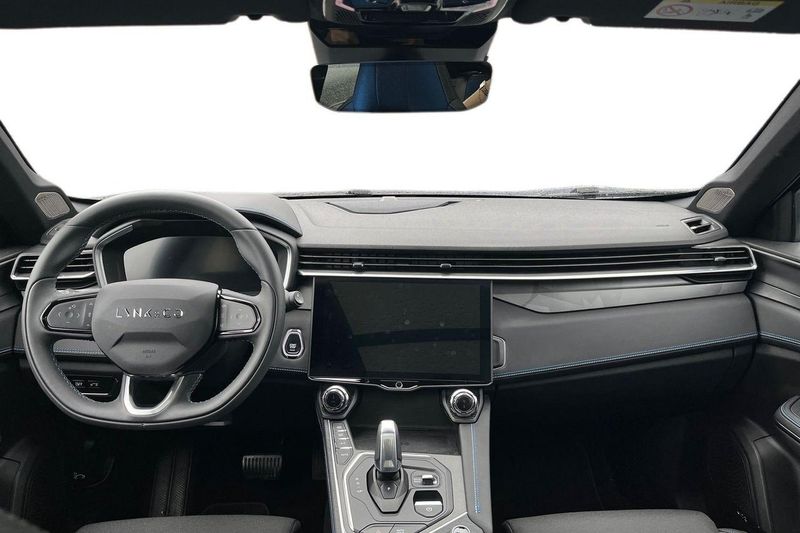 Lynk & Co 01 bild 14