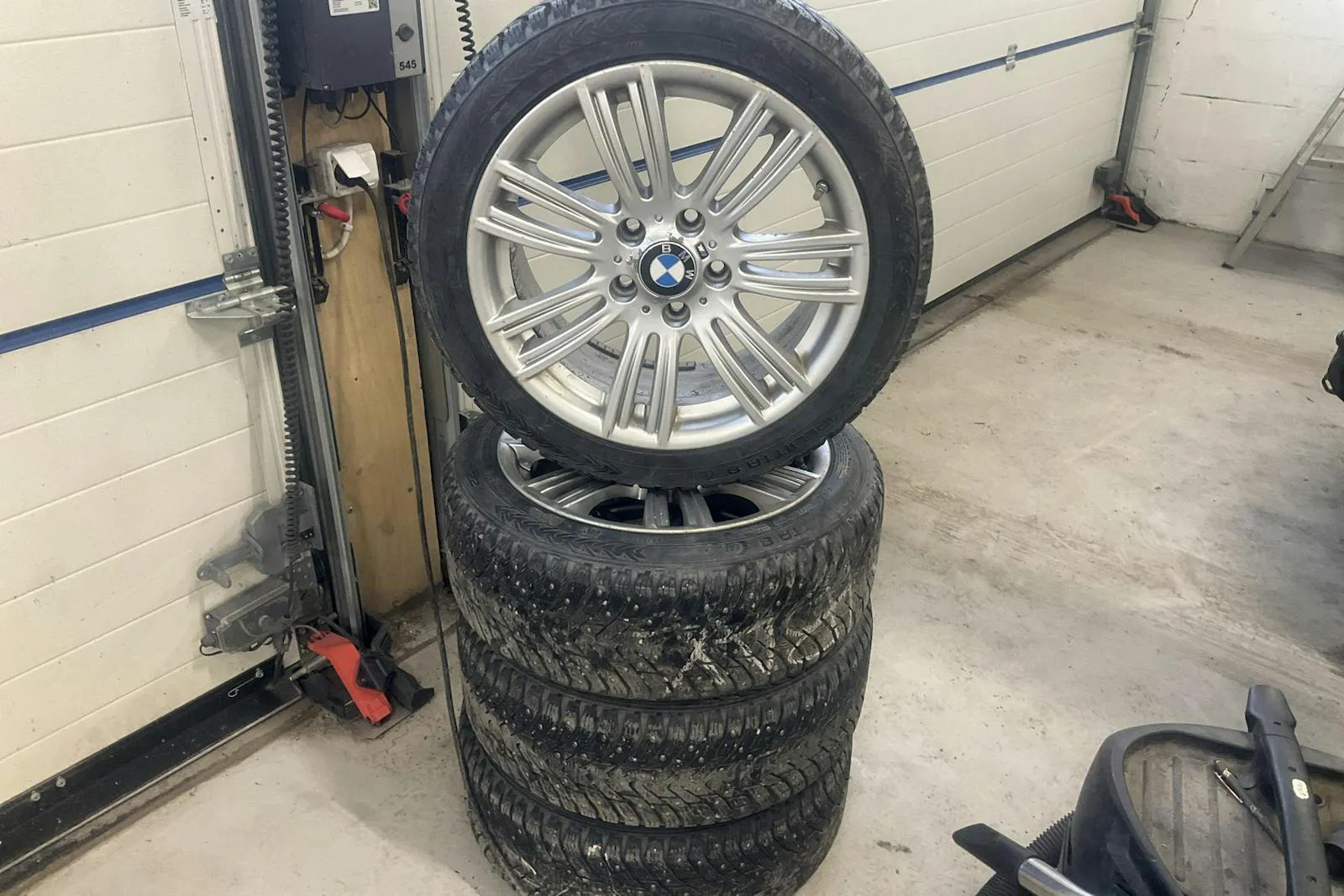 Vehicle image 18