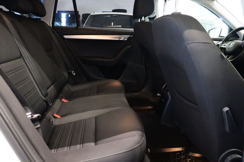 Skoda Octavia bild 11