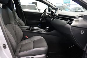 Toyota C-HR bild 8