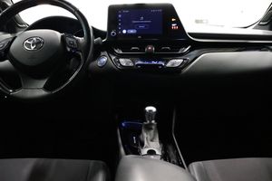 Toyota C-HR bild 13