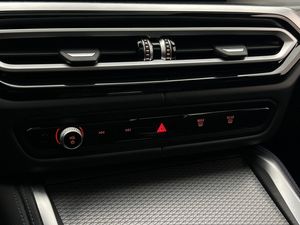 BMW i4 bild 36