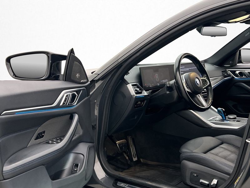 BMW i4 bild 16