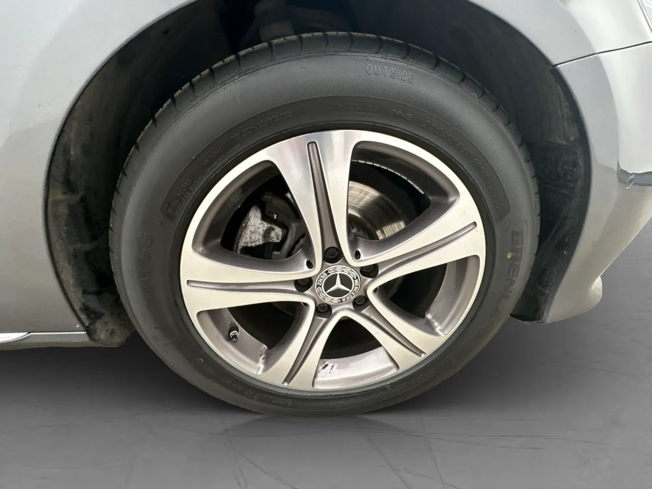 Vehicle image 31