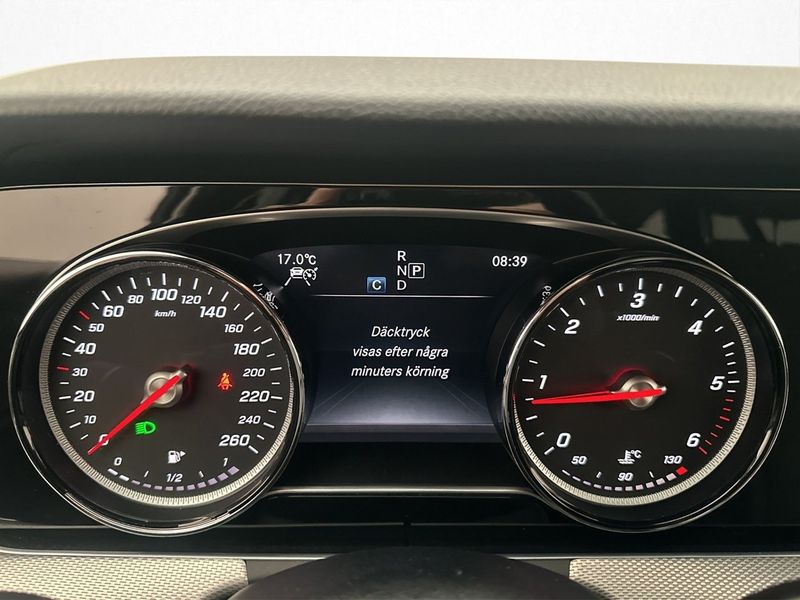 Mercedes E200 bild 18