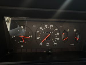 Volvo 244 bild 14