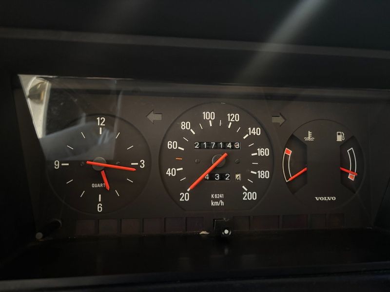 Volvo 244 bild 14