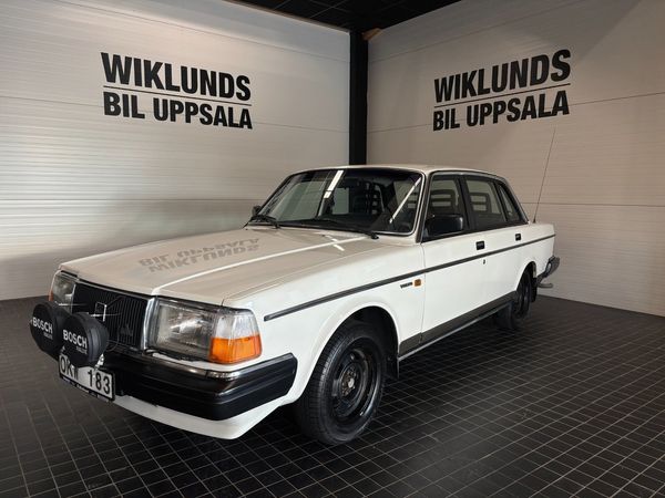 Volvo 244 240 2.3 GL Svensksåld EN ÄGARE sen ny - 1990