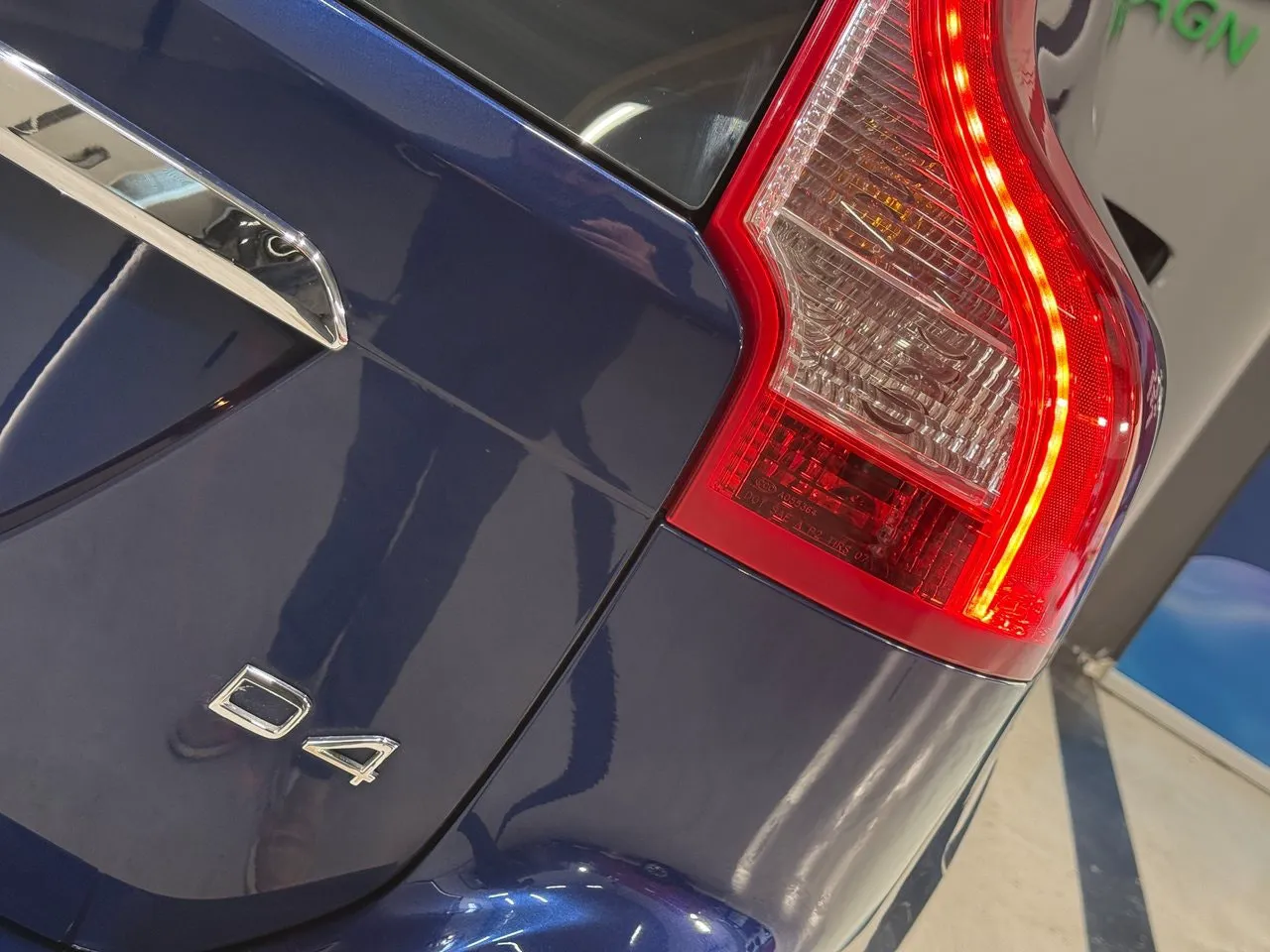 Vehicle image 8