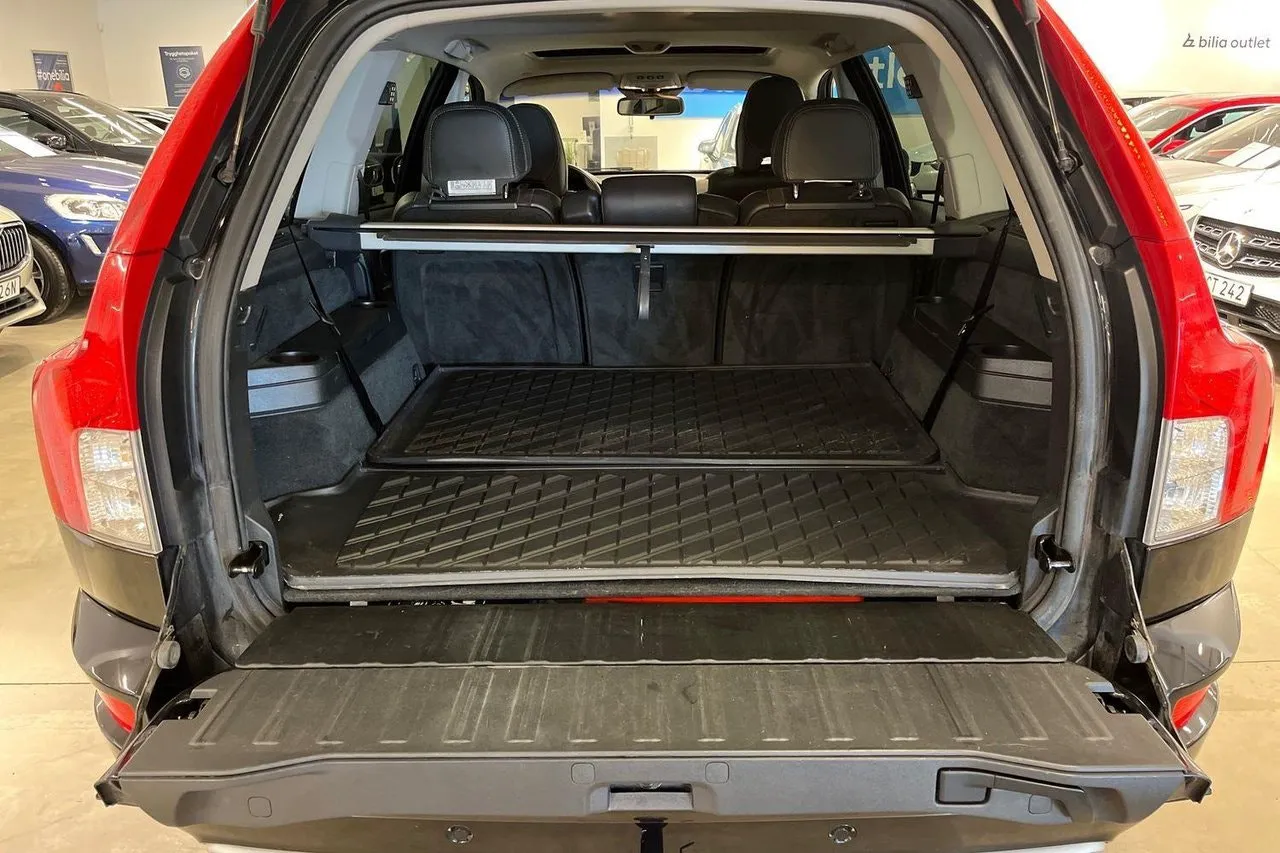 Vehicle image 21