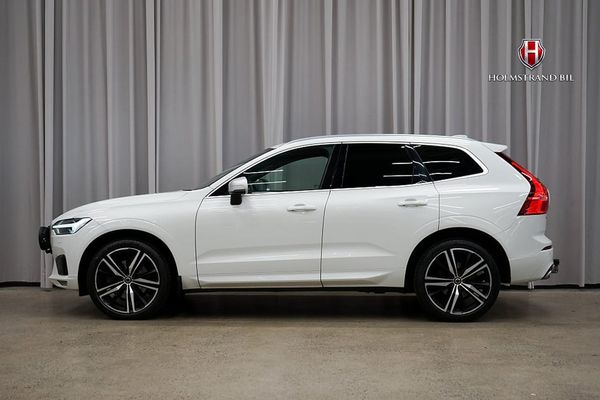 Volvo XC60 D5 AWD R-Design Drag Dvärm HUD Kamera 4zon 21" Carplay - 2018