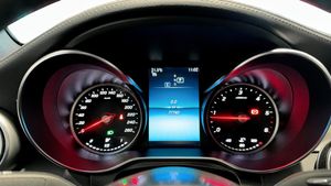 Mercedes GLC220 bild 18