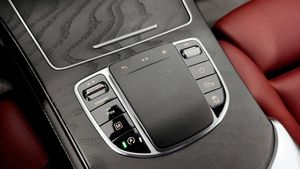 Mercedes GLC220 bild 19