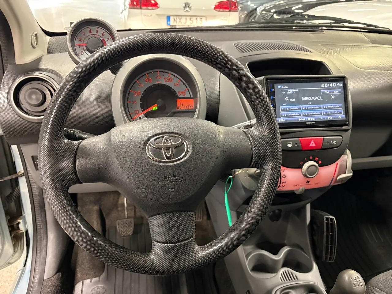 Vehicle image 5