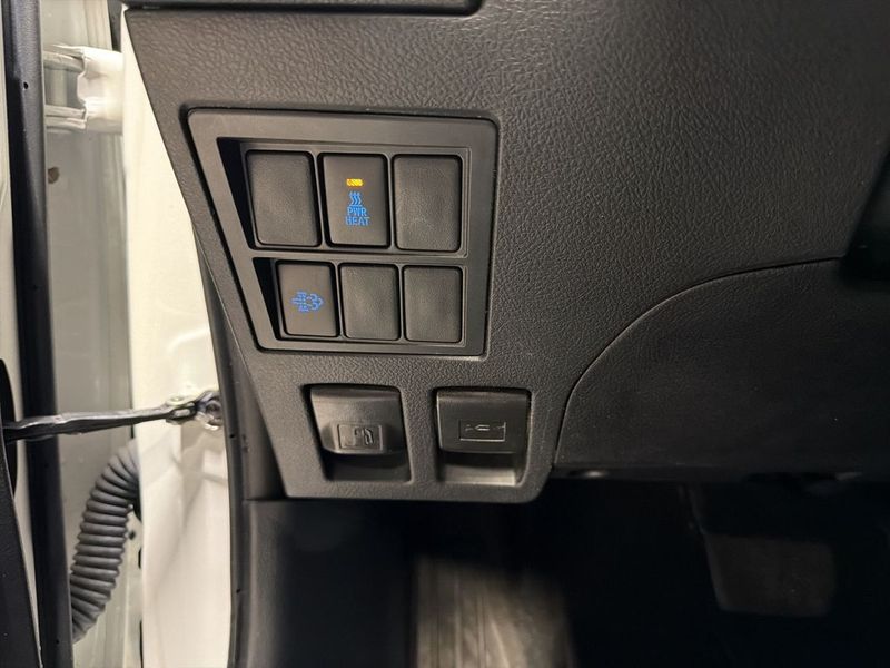 Toyota Hilux bild 13