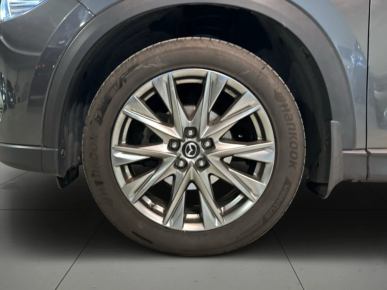 Vehicle image 13