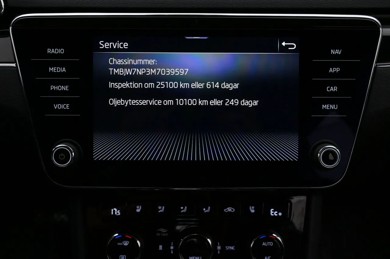 Vehicle image 20