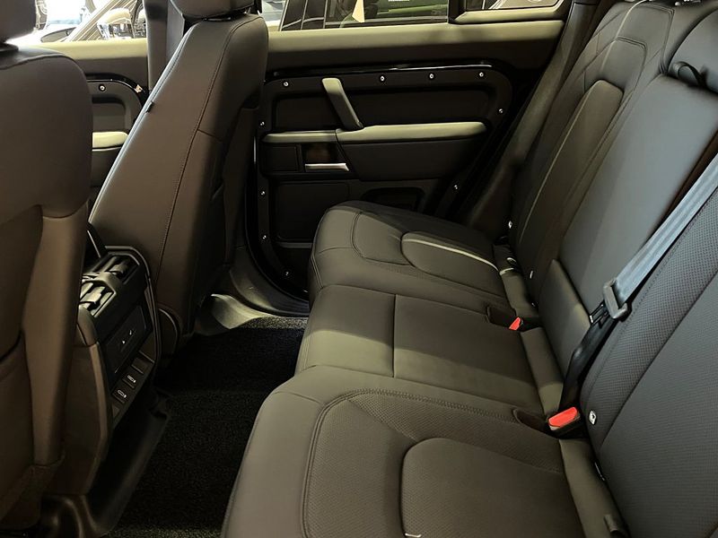 Land Rover Defender bild 5