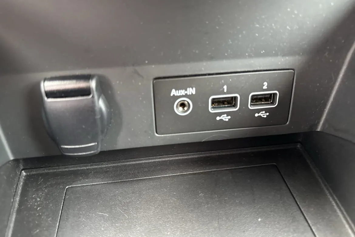Vehicle image 22