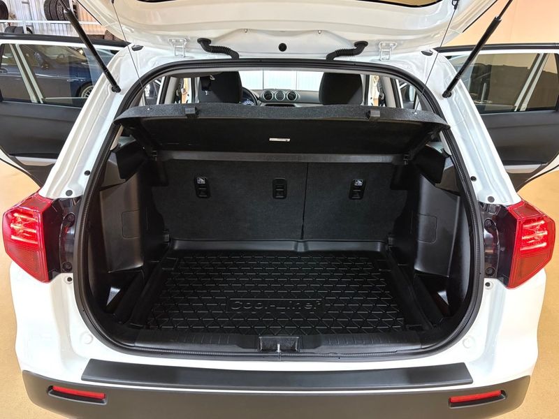 Suzuki Vitara bild 13
