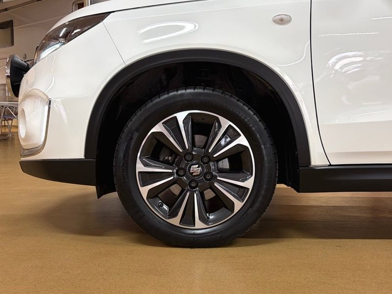 Suzuki Vitara bild 6