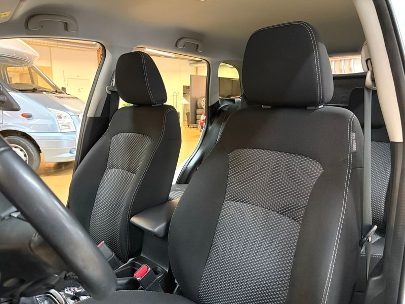 Suzuki Vitara bild 8