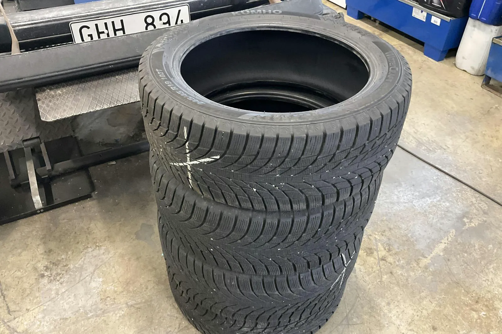 Vehicle image 18