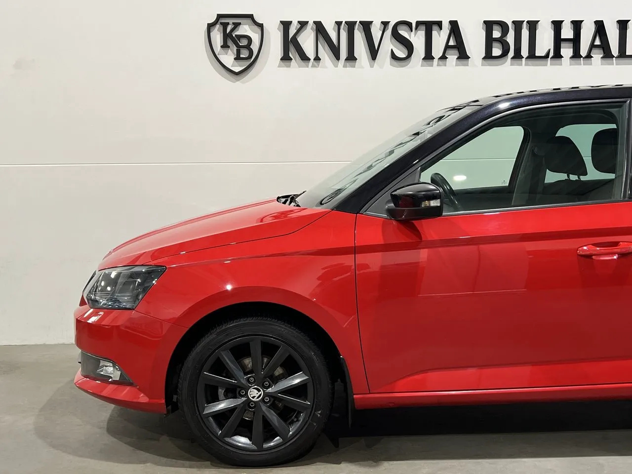 Vehicle image 20
