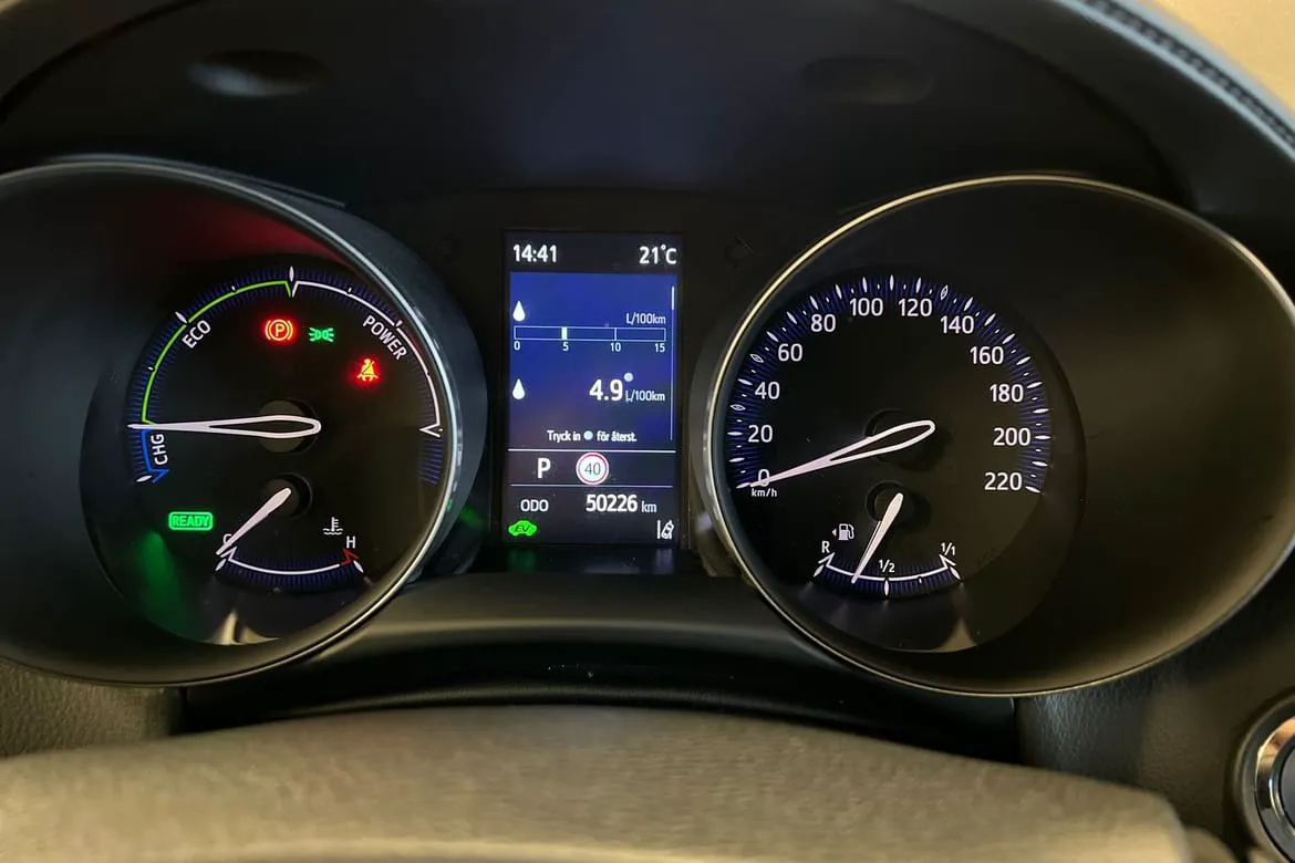 Vehicle image 13