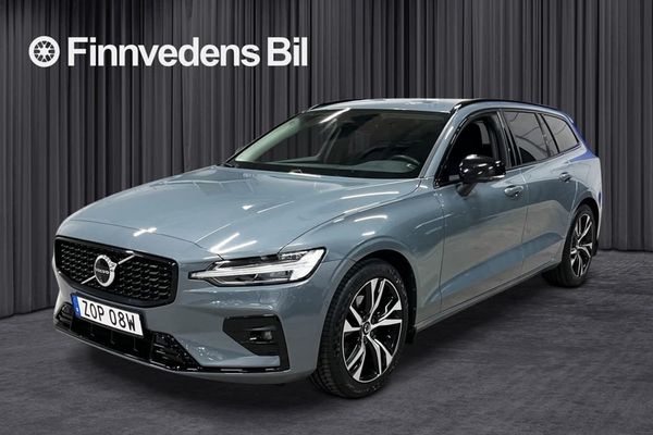 Volvo V60 B4 Diesel Plus Dark (V-HJUL) *360KAMERA/DRAGKROK* - 2024