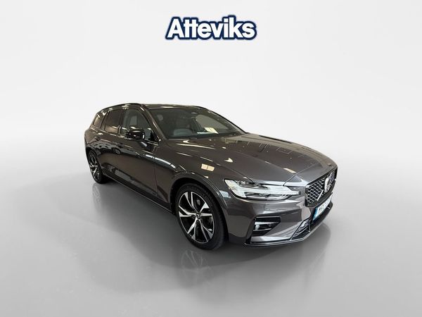 Volvo V60 B4 Plus Dark *Elstolar fram/Drag/Backkamera* - 2023
