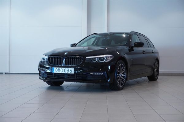 BMW 520 d xDrive Touring Sportline Navi Värmare Drag | Ränta 3,95 - 2018