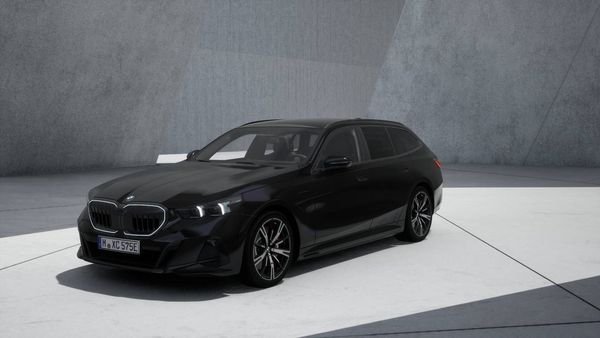 BMW 550 e xDrive Touring M Sport Pro Panorama Drag ComfortAccess - 2026