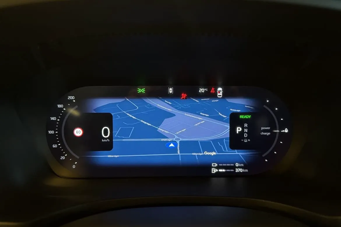 Vehicle image 14