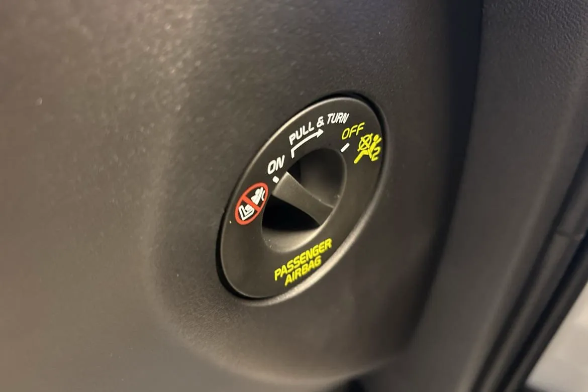 Vehicle image 31