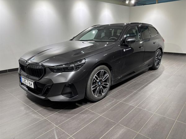 BMW 530 e xDrive Touring M Sport Business Edt. Innovation H K Dra - 2025