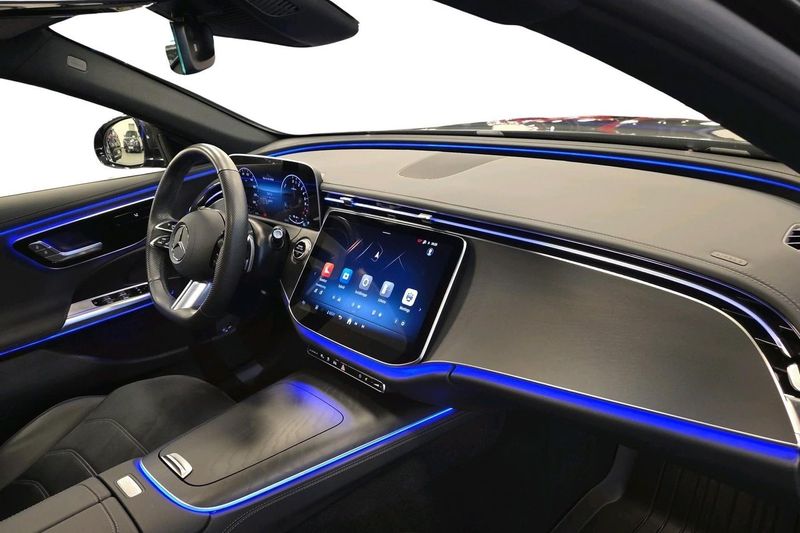 Mercedes E300 bild 11