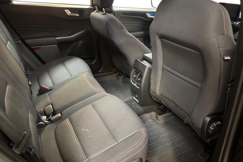 Ford Kuga bild 11