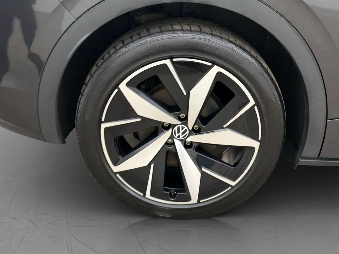 Vehicle image 36