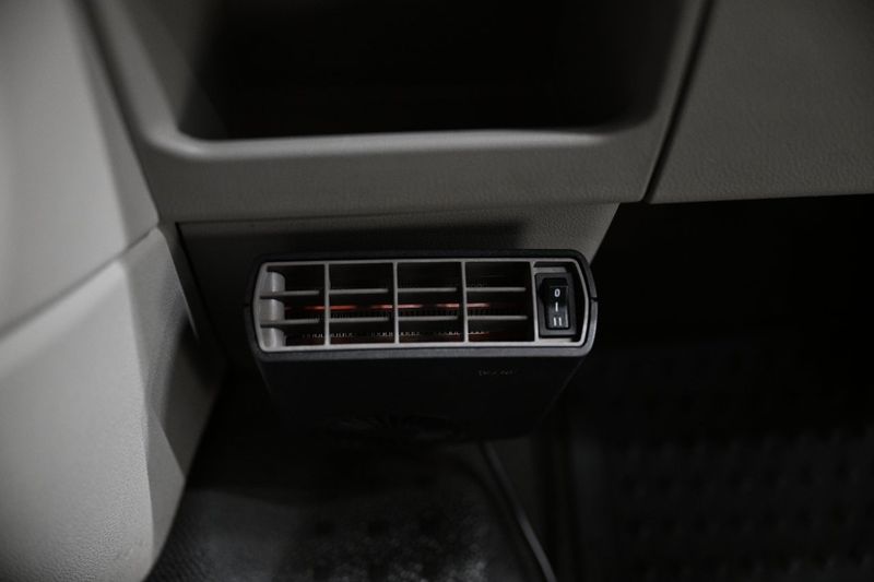 Volkswagen Caravelle bild 22