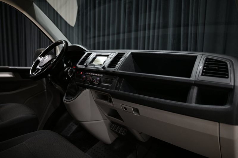 Volkswagen Caravelle bild 28