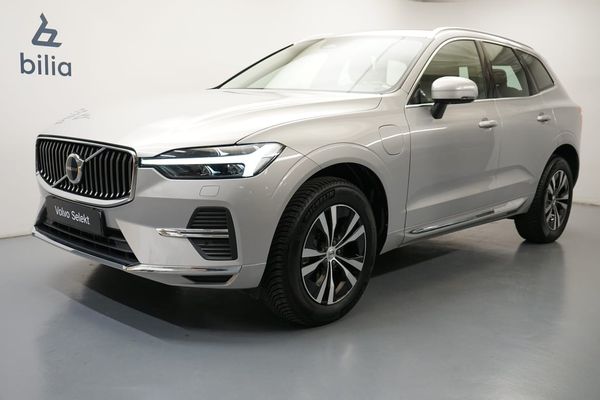 Volvo XC60 Recharge T6 Core Bright. Förarstol elmanövreradl, Dragkrok, Taklucka - 2024