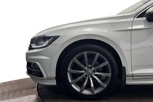 Volkswagen Passat bild 11