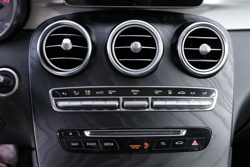 Mercedes GLC220 bild 12