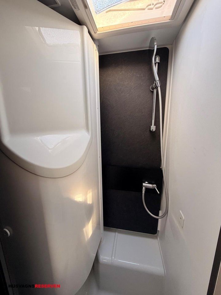 Adria Compact bild 26