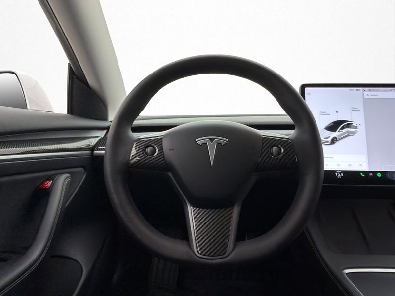 Tesla Model 3 bild 11